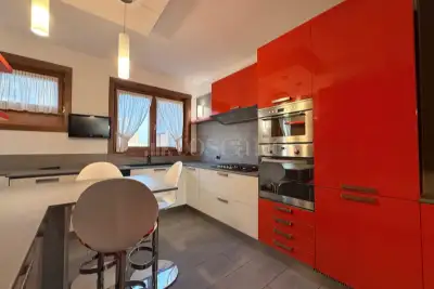 Casa in vendita, Via Adelaide Coari, Milano