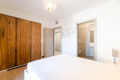 Casa in vendita, Via Carlo Farini, Milano