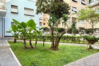 Casa in vendita, Via Tuscolana, Roma