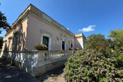 Villa in vendita, Via Carovigno, San Vito dei Normanni
