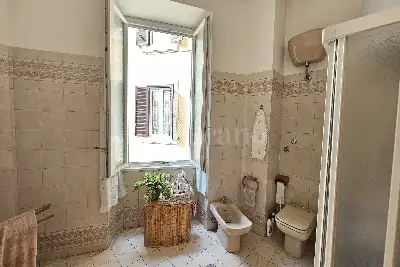 Casa in vendita, Via Magnagrecia, Roma