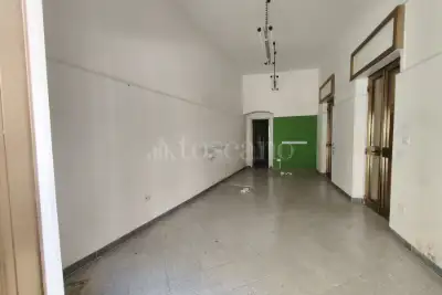 Negozio in vendita, Via Carmine, Brindisi