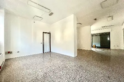 Negozio in vendita, Via Francesco Glisenti, Villa Carcina