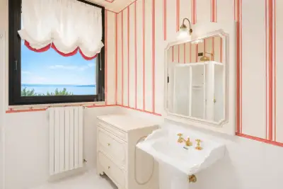 Villa in vendita, Via Alessandro Volta, Padenghe sul Garda