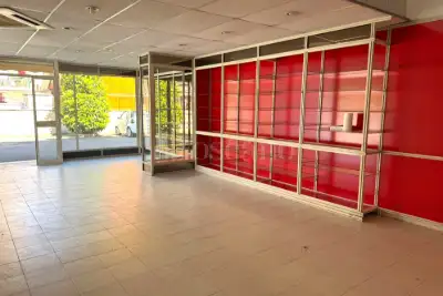 Negozio in affitto, Via del Ponte delle Sette Miglia, Roma