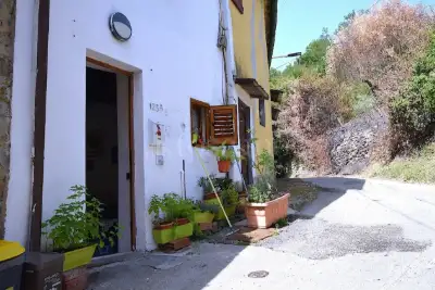 Casa Indipendente in vendita, Località Curcelle, Vernio
