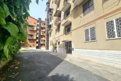 Casa in vendita, Via Tuscolana, Roma