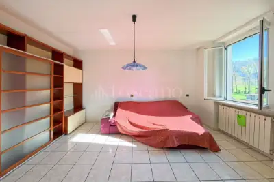 Villa Bifamiliare in vendita, Via della Repubblica, Bisuschio