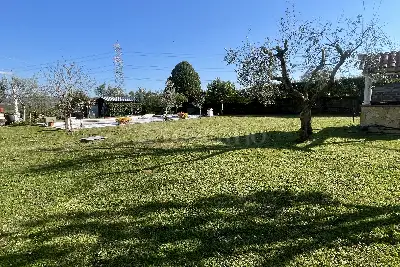 Villa in vendita, Via Giacomo Leopardi, Nepi