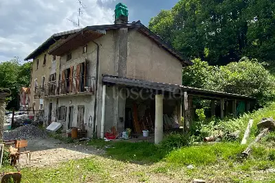 Casa Indipendente in vendita, Via Luigi Colombo, Lavena Ponte Tresa