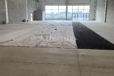 Capannone in vendita, via don milani, Guardamiglio