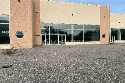 Capannone in vendita, via don milani, Guardamiglio