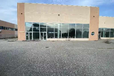 Capannone in vendita, via don milan, Guardamiglio