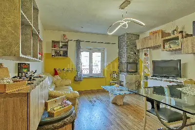 Casa in vendita, Via Carlo Cerrini, Cuasso al Monte