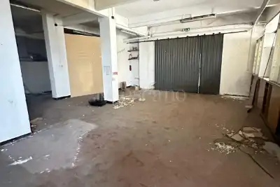 Magazzino in vendita, Passo Spartaco Ferradini, Genova