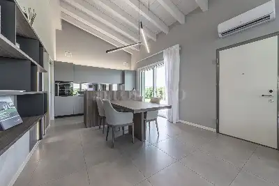 Villa in vendita, Via Vighenzi, Padenghe sul Garda