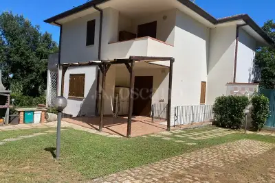 Villa in vendita, Via del Sagittario, Colle Piuccio, Sabaudia, Sabaudia