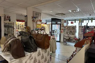 Attività Commerciale in vendita, Via Mazzini, Vaiano Cremasco