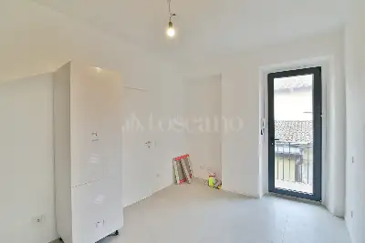 Casa in vendita, Via Luigi Dottesio, Como