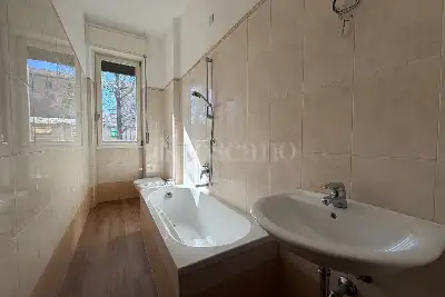 Casa in vendita, Via Arcivescovo Romilli, Milano