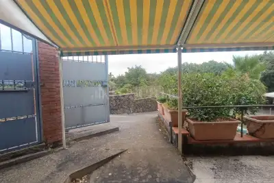 Casa Indipendente in affitto, Via Alcaloro, San Giovanni la Punta