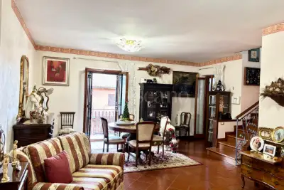 Villino a Schiera in vendita, Via Taro, Mentana