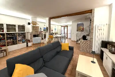 Villino a Schiera in vendita, Via Morsasco, Roma