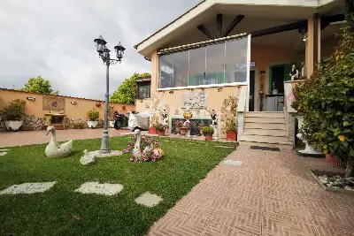 Villa Plurifamiliare in vendita, Via Sesto San Giovanni, Roma