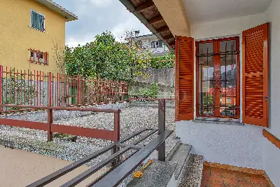 Villa Bifamiliare in vendita, Via dei Platani, Lavena Ponte Tresa