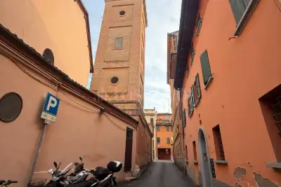 Casa in vendita, Via Santa Caterina, Bologna