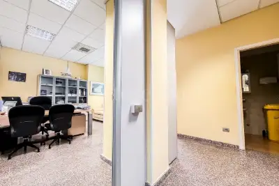 Negozio in vendita, Via Roma, Olbia
