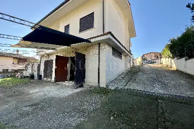 Villa in vendita, Via Elini, Fiumicino