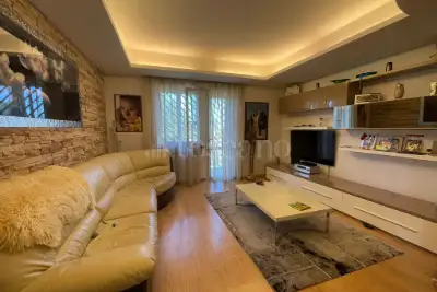 Casa in vendita, Via Cermenate, Roma