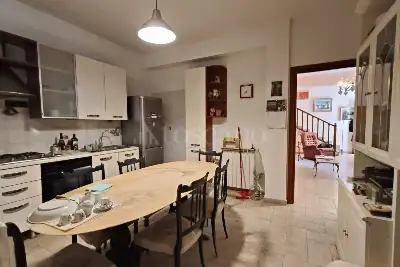 Villa Plurifamiliare in vendita, Via della Marranella di Marino, Roma