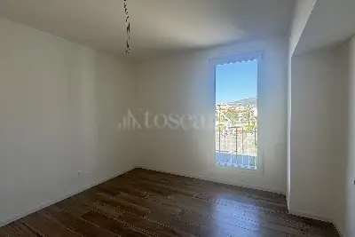 Casa in vendita, Via Beniamino Franklin, Prato