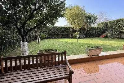 Casa in vendita, Largo Guglielmo La Pegna, Roma