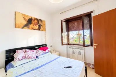 Casa in vendita, Via Oniferi, Roma