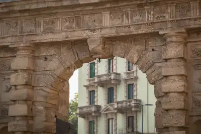 Negozio in vendita, Via Spartaco, Milano