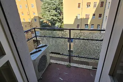 Casa in vendita, Via Montello, Brescia