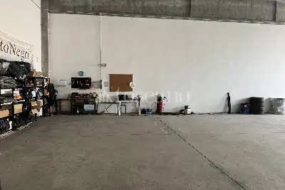 Capannone in vendita, Via Felice Cavallotti, Lodi