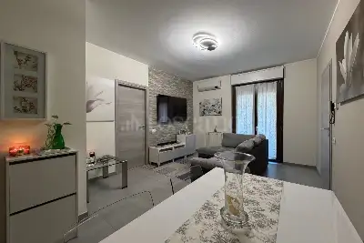 Casa in vendita, Via Fratelli Cervi, Tavazzano con Villavesco