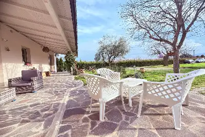 Casale in vendita, Via Cantone, Agliana