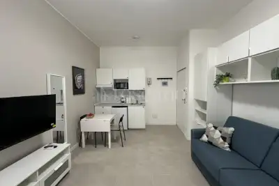 Casa in vendita, Via Giacinto Bruzzesi, Milano