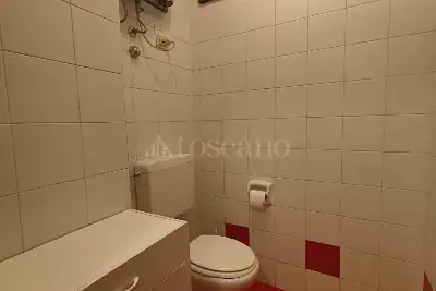 Ufficio in affitto, Viale Montegrappa, Prato