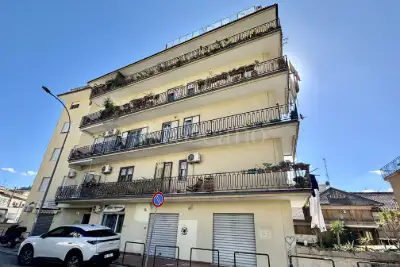 Casa in vendita, Via Enrico Caruso, Caserta