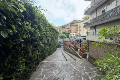Casa in vendita, Via Jacopone da Todi, Roma
