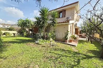 Villa in vendita, Via Luigi Savignoni, Roma