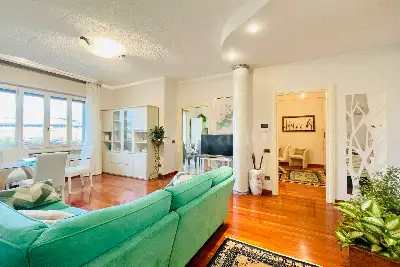 Casa in vendita, Via Costalunga, Brescia