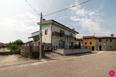 Casa in vendita, Via Chiavris, Tavagnacco