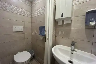 Attività Commerciale in vendita, Viale Spagna, Pomezia